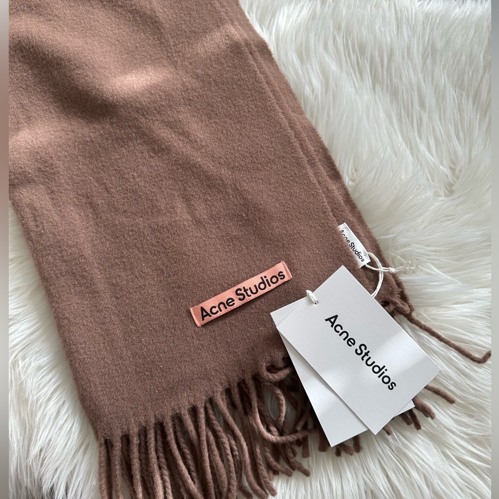 Acne studios narrow(but not narrow) wool scarf